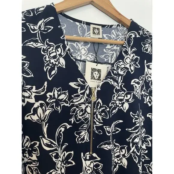 NWT Ann Klein Blouse Top Small Navy White Floral Stretch Office Career Business - Picture 6 of 6